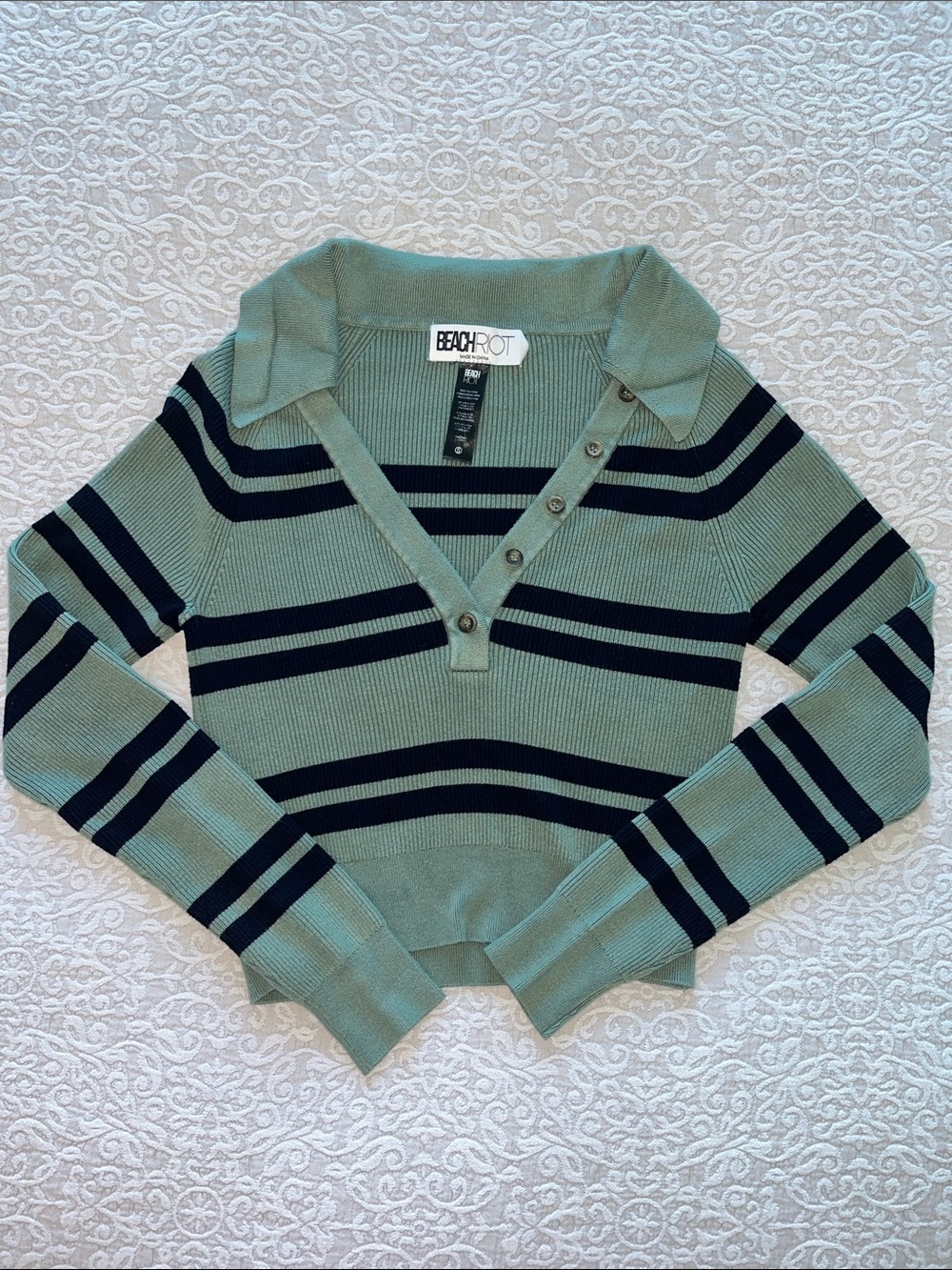 Beach Riot Sage Green & Navy Striped Rib Knit Collared Henley Sweater Size Small